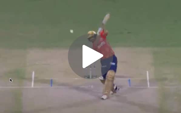 [Watch] Mohit Sharma Draws First Blood For GT With A Wicket Of Dangerous Prabhsimran 